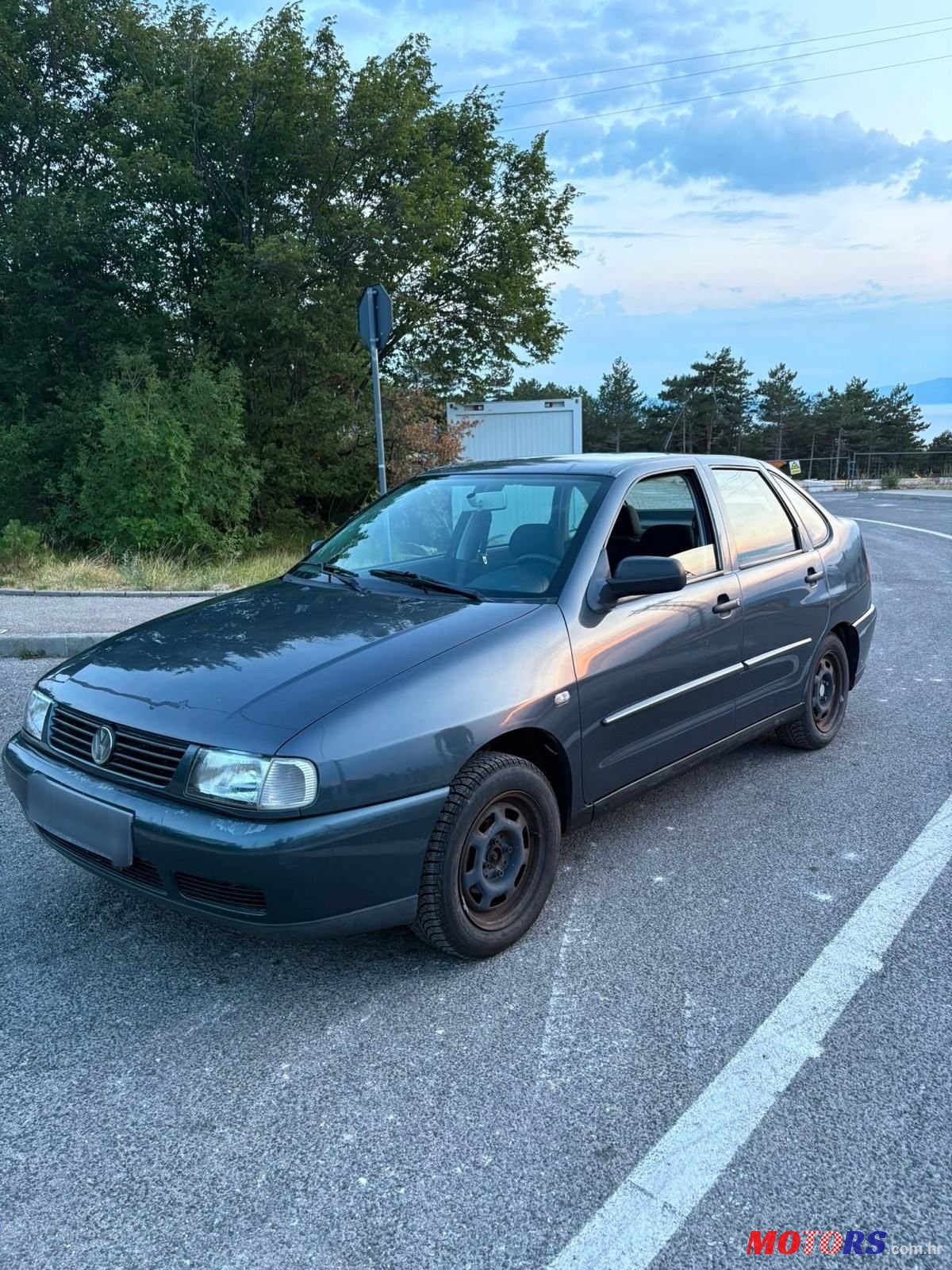 2001' Volkswagen Polo Classic 1.4 Mpi photo #5