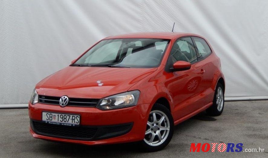 2010' Volkswagen Polo photo #2