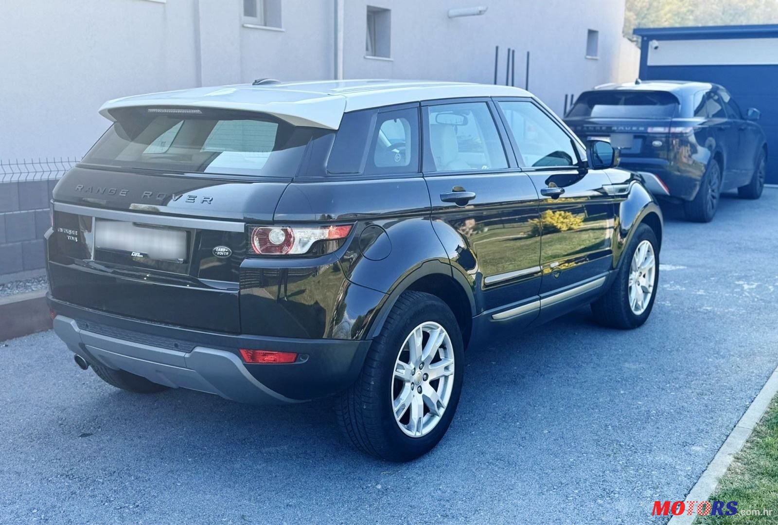 2013' Land Rover Range Rover Evoque 2.2D photo #6