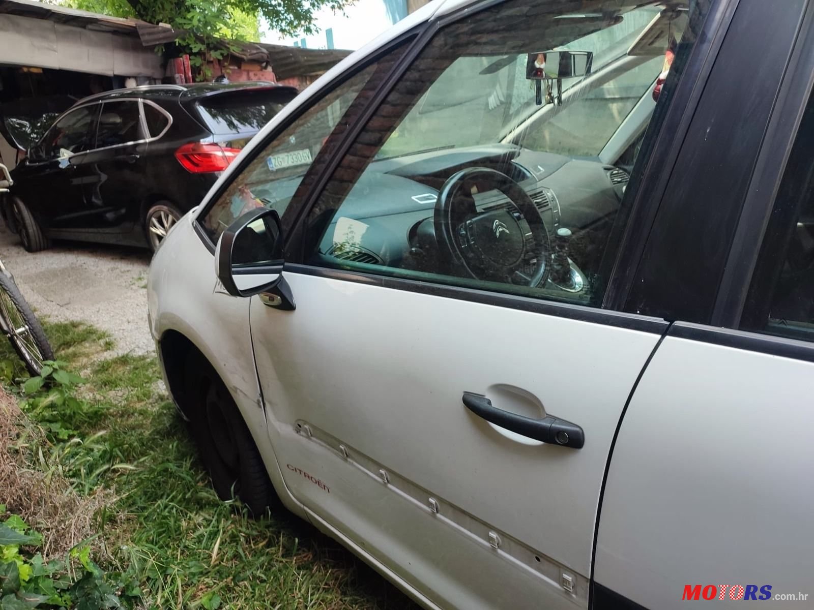 2011' Citroen C4 Grand Picasso photo #4