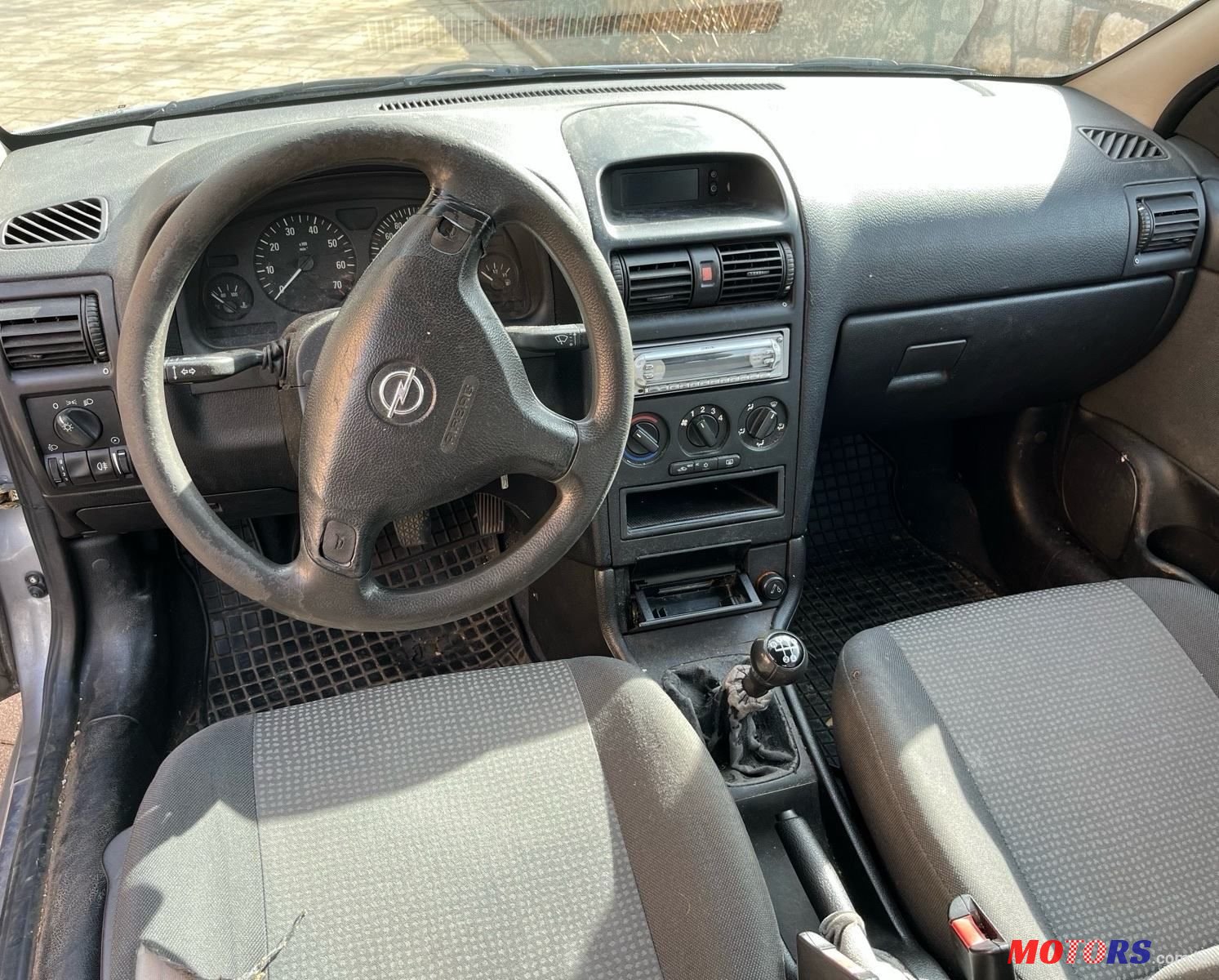 2005' Opel Astra 1.6 16V photo #5