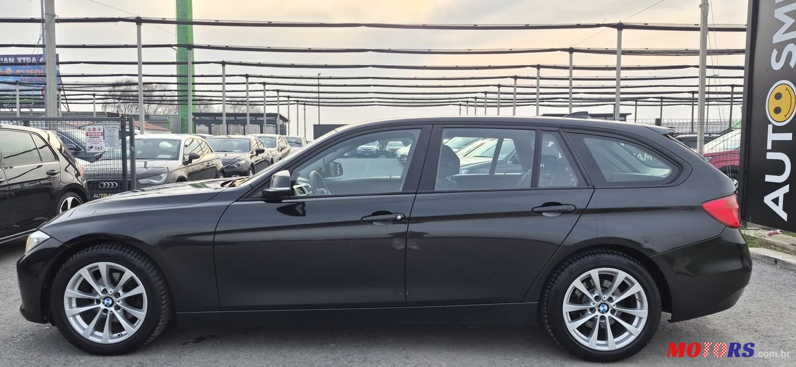 2015' BMW Serija 3 Touring 318D photo #2