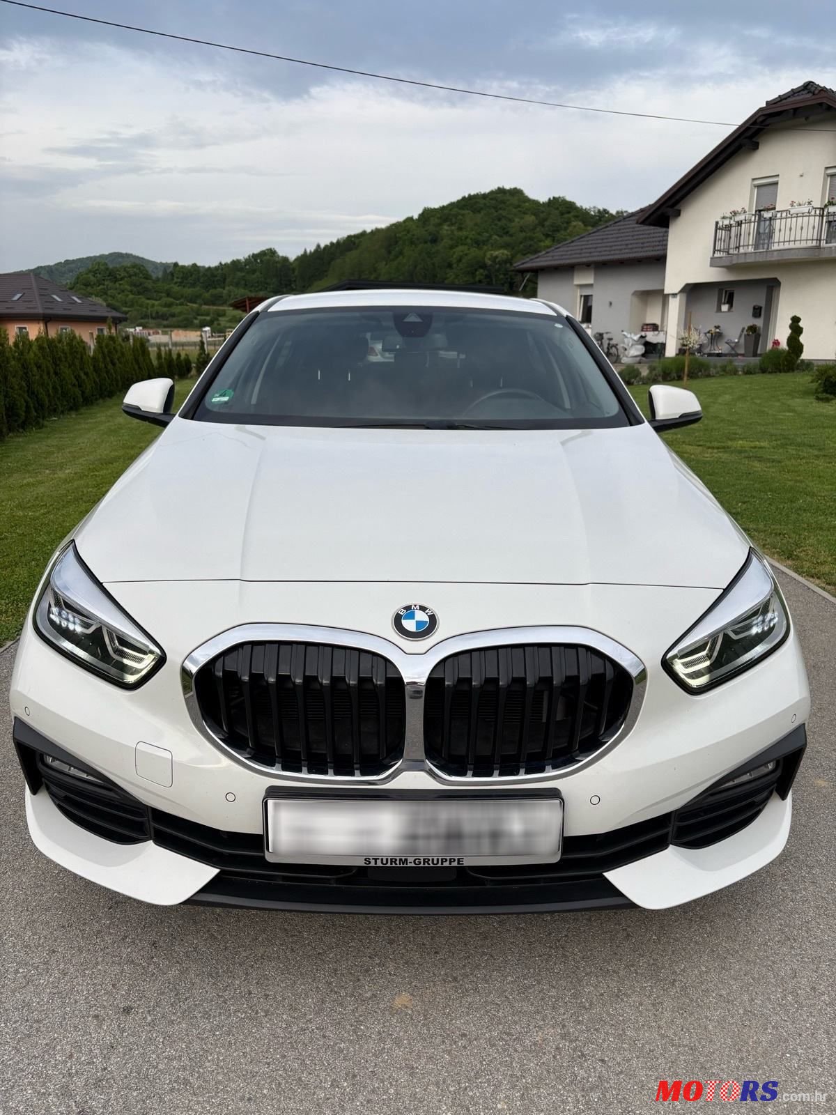 2020' BMW Serija 1 118D photo #1