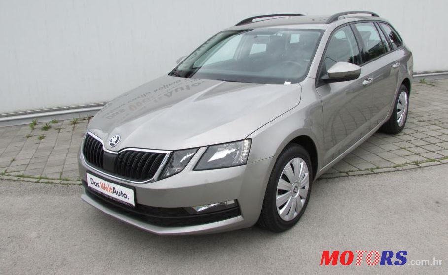2017' Skoda Octavia Combi photo #2