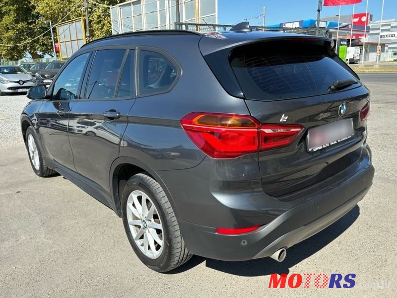 2016' BMW X1 18D photo #4