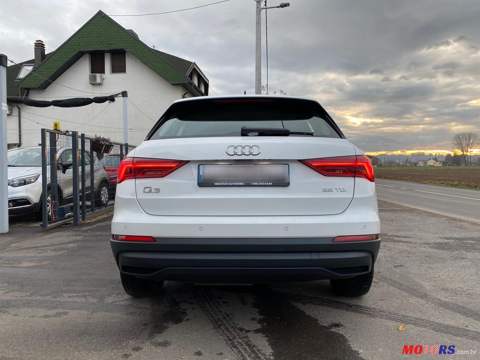 2019' Audi Q3 35 Tdi photo #6