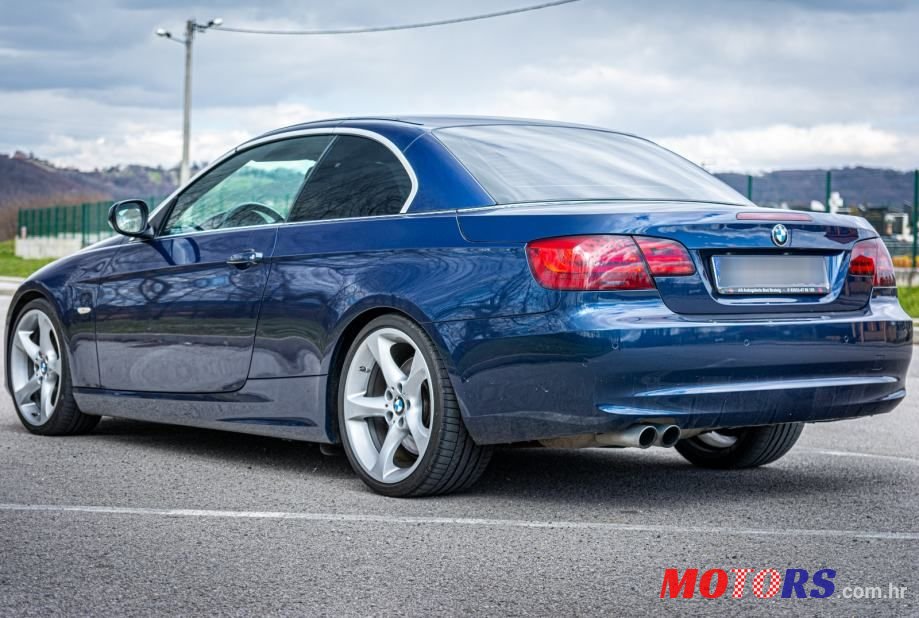 2011' BMW Serija 3 330D photo #5