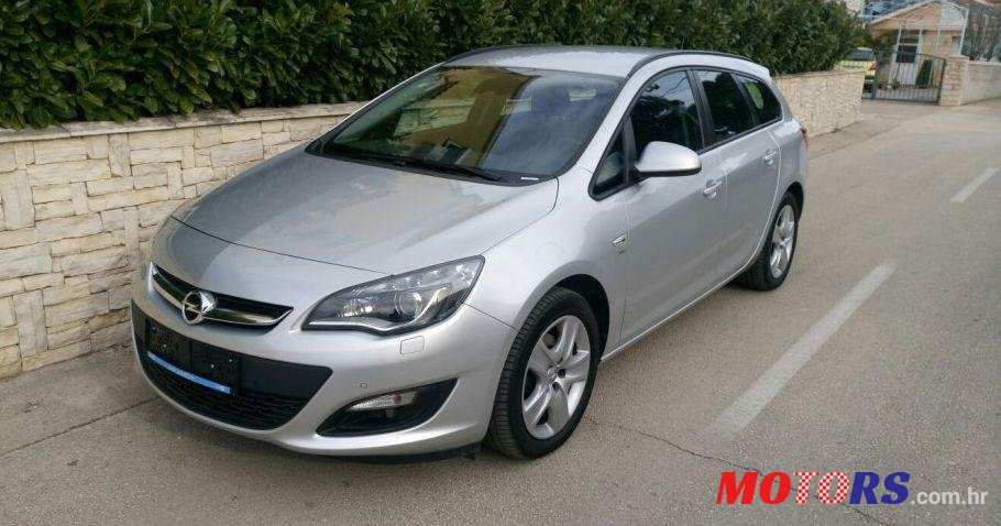 2014' Opel Astra Karavan Sports 1,6 Cdti photo #1