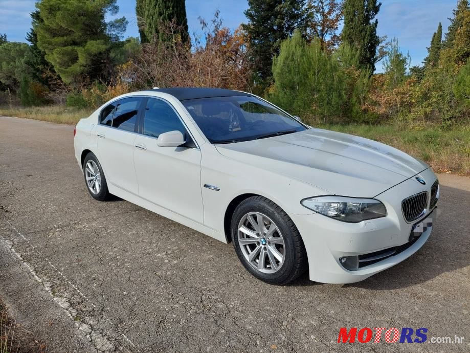 2011' BMW Serija 5 520D photo #1