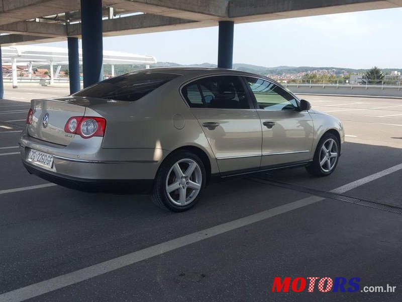 2007' Volkswagen Passat 2,0 Tdi photo #1