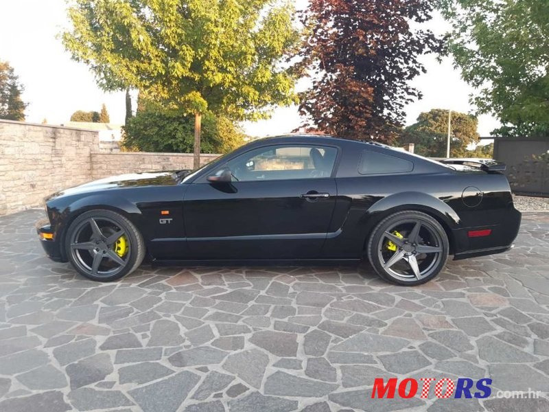 2005' Ford Mustang Gt 4,6 V8 photo #1