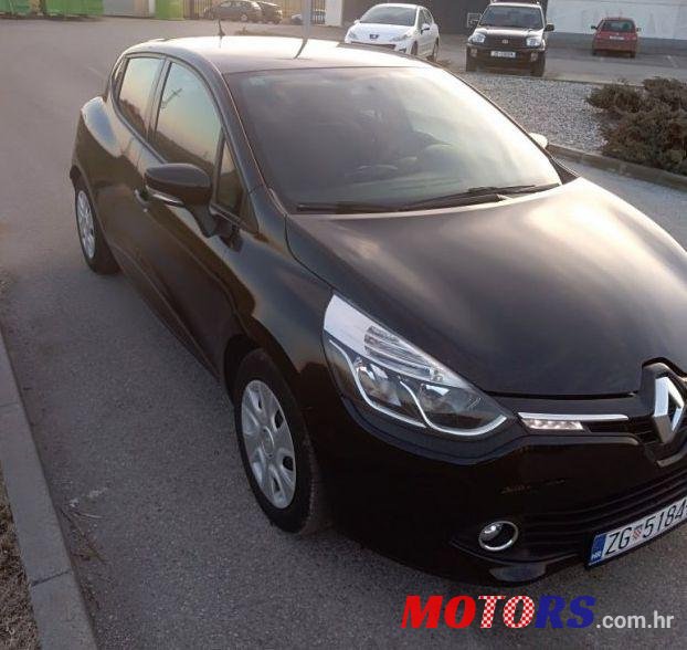 2015' Renault Clio Dci 90 photo #1
