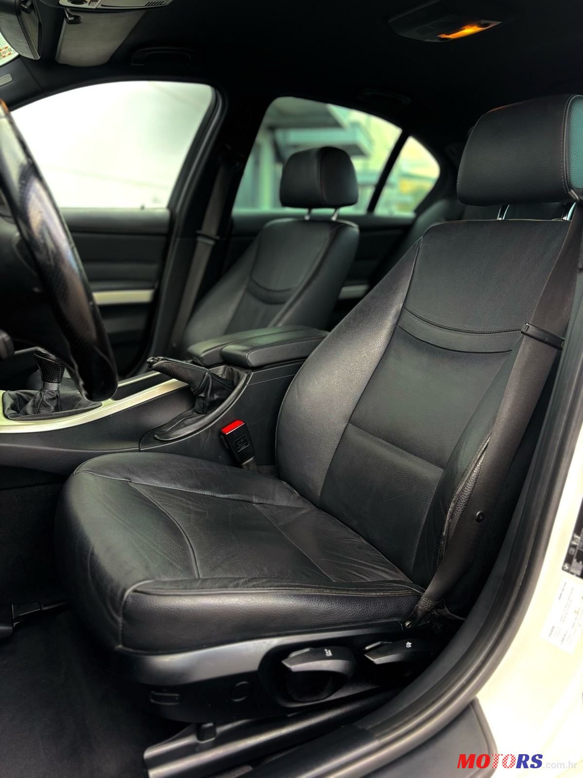 2011' BMW Serija 3 320D photo #5