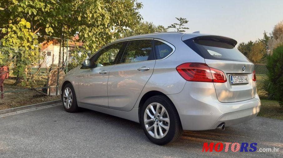 2015' BMW Serija 2 Active Tourer 216D photo #2