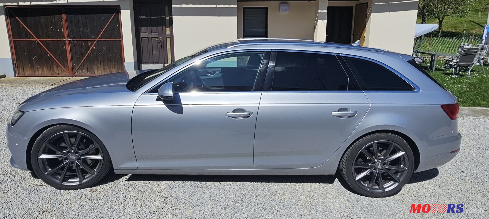 2017' Audi A4 Avant photo #6