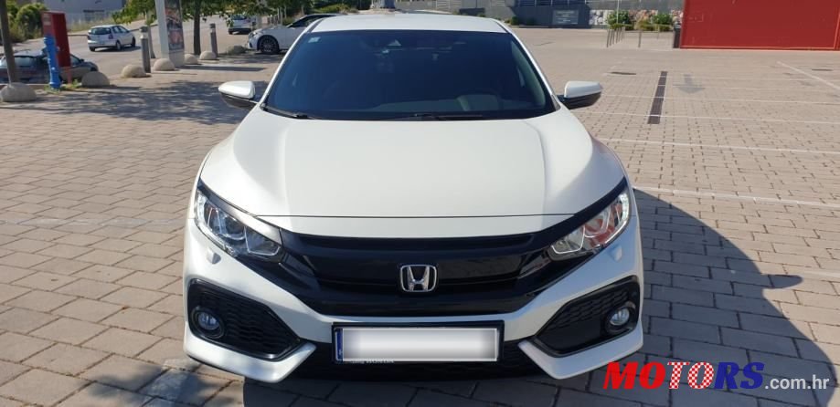 2017' Honda Civic 1,0T photo #3