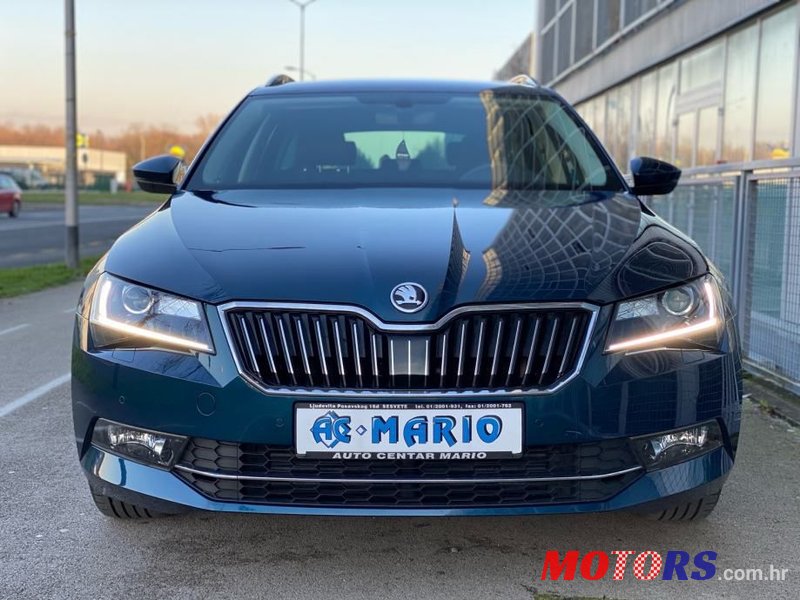 2016' Skoda Superb Combi photo #2