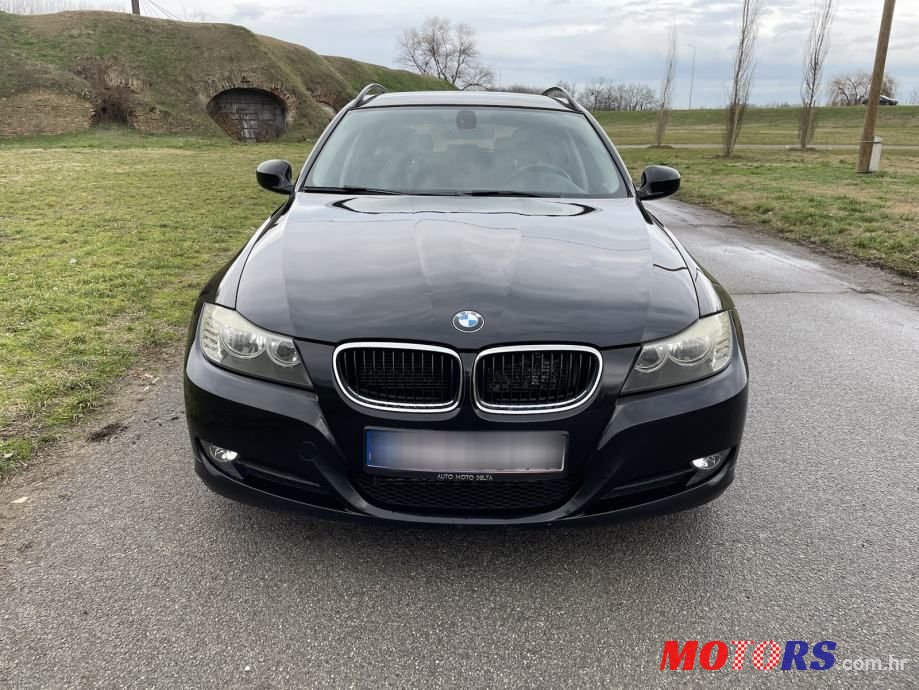 2010' BMW Serija 3 318D Touring photo #2