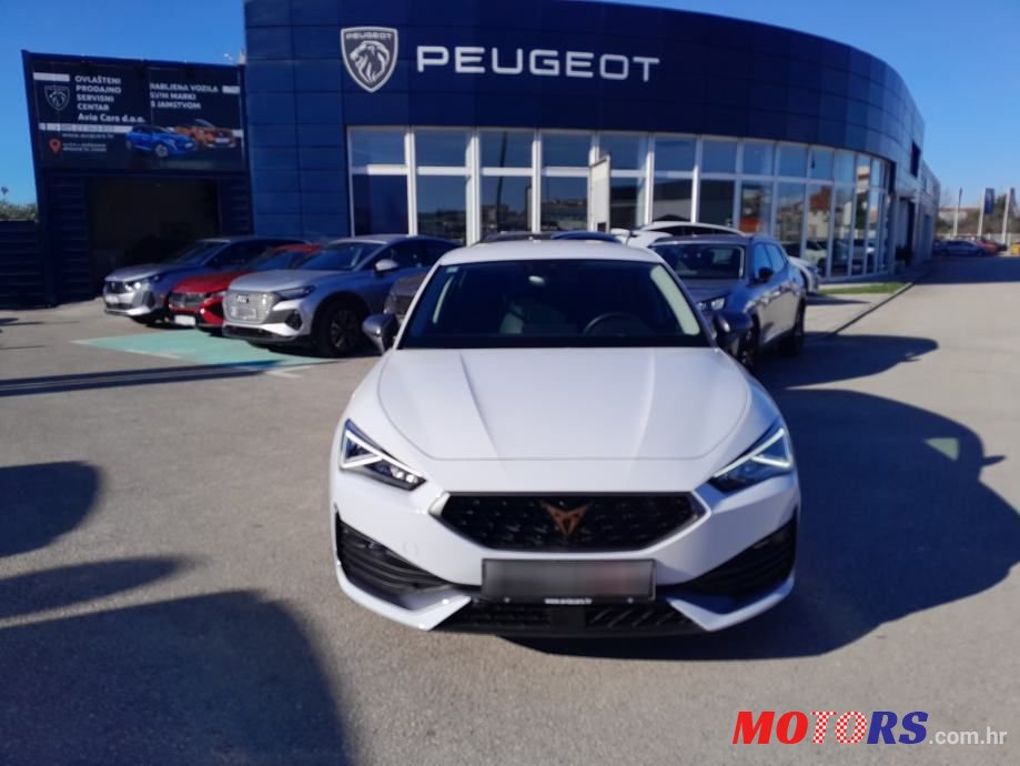 2023' Cupra Leon photo #1