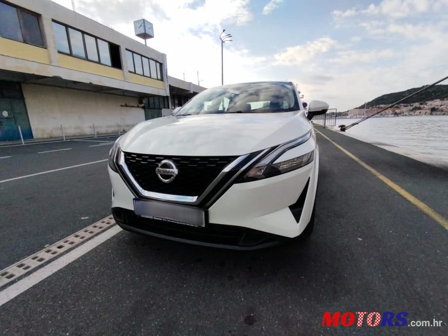 2022' Nissan Qashqai 1.3 photo #2