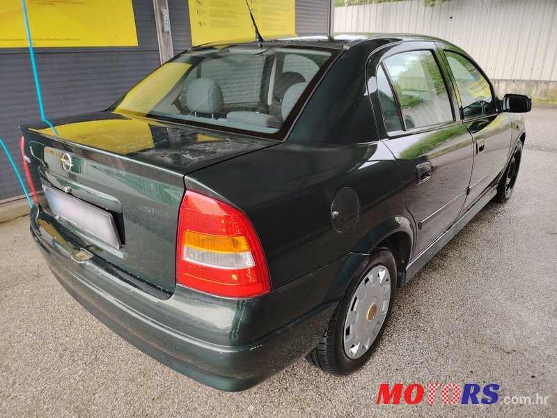 2002' Opel Astra 1,7 Dti photo #3