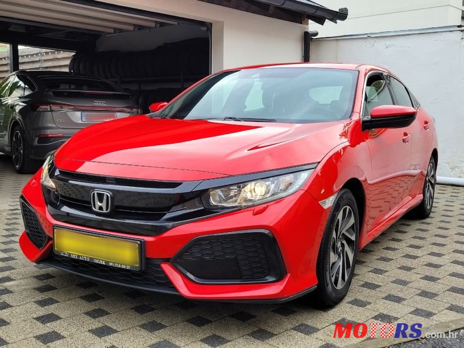 2018' Honda Civic 1,0T photo #1