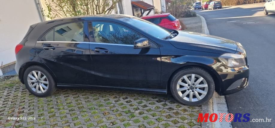 2013' Mercedes-Benz A-Klasa 180 photo #5