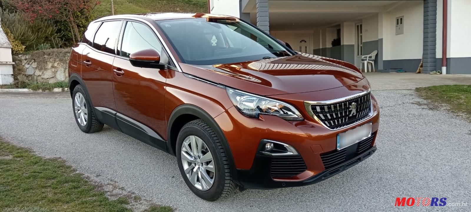 2020' Peugeot 3008 1,5 Bluehdi photo #3