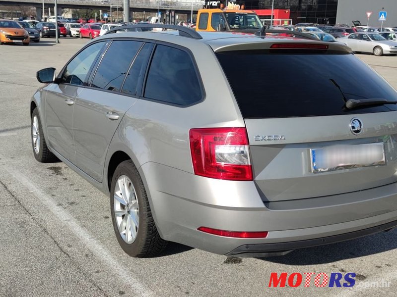 2019' Skoda Octavia Combi photo #3