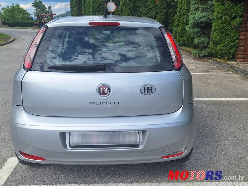 2014' Fiat Grande Punto 1.2 photo #4