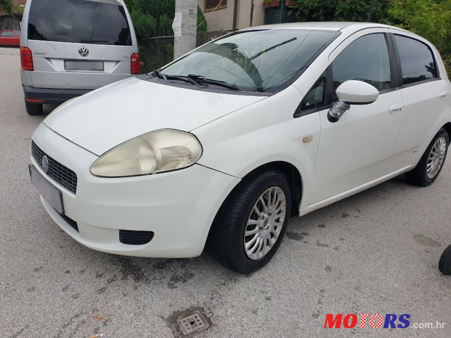 2007' Fiat Grande Punto photo #5