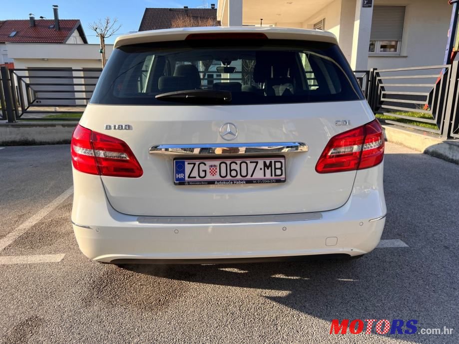 2015' Mercedes-Benz B-Klasa 180 Cdi photo #4