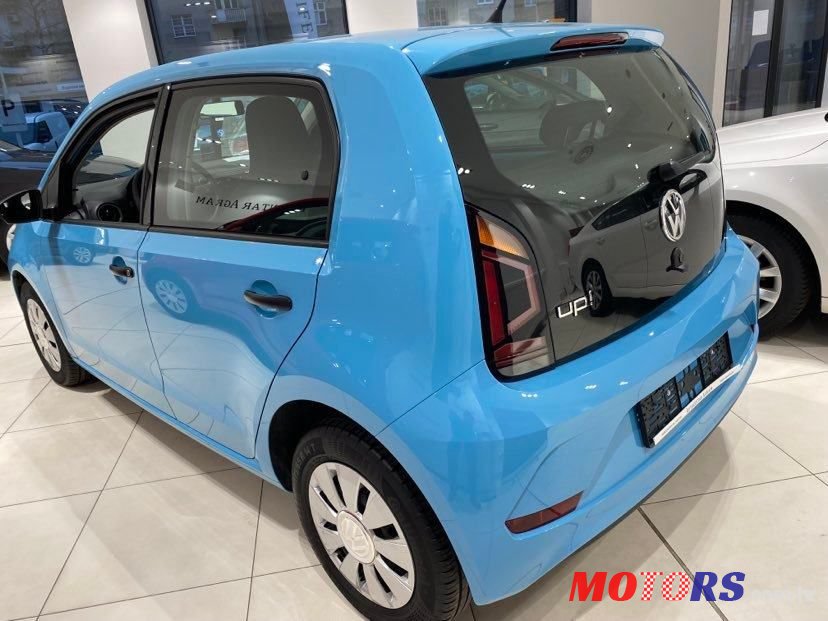 2019' Volkswagen Up! 1,0 Tsi photo #3