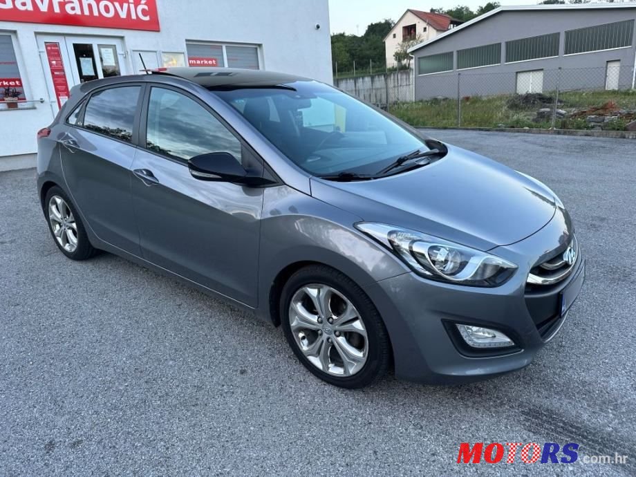 2014' Hyundai i30 photo #3