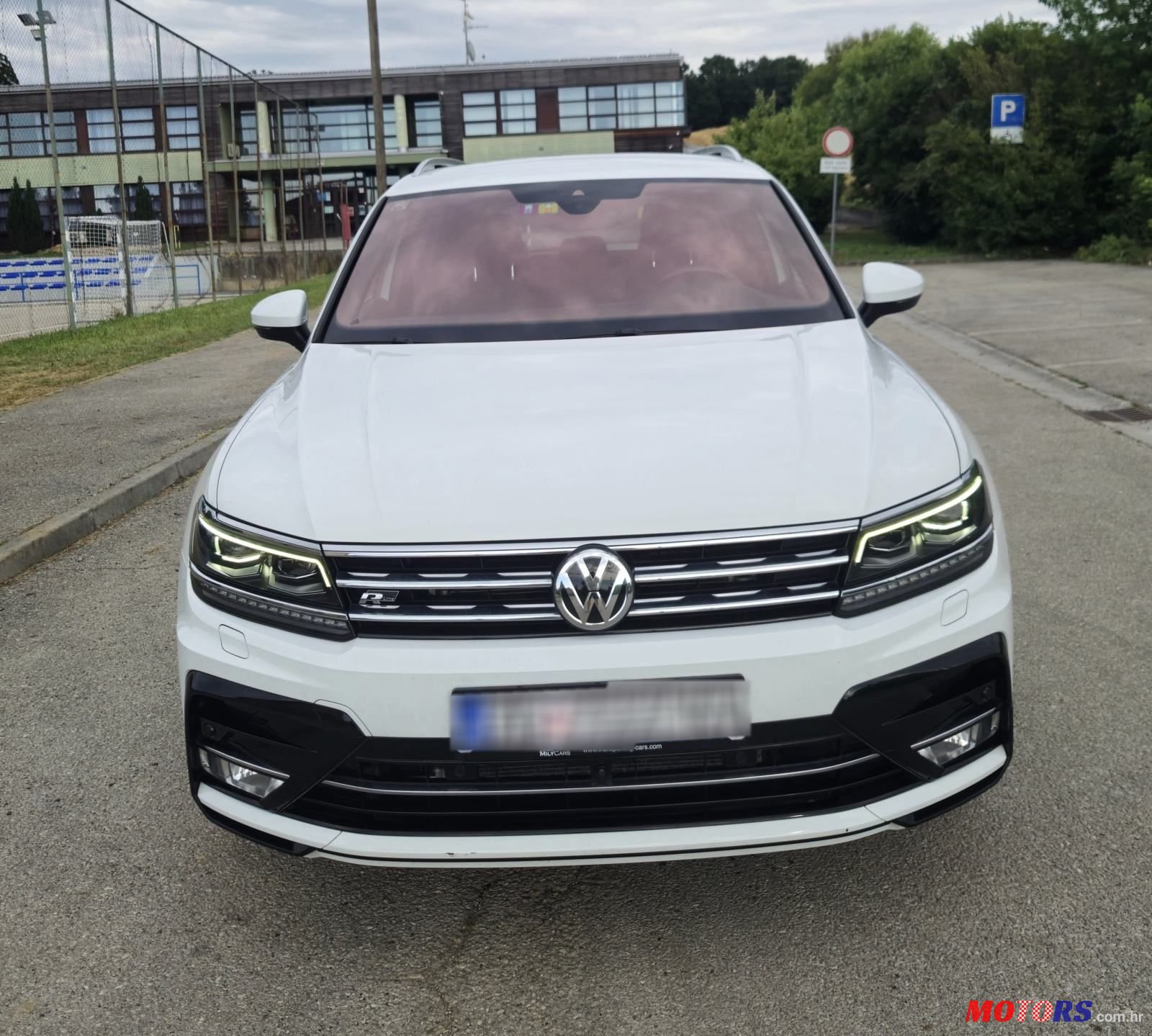2017' Volkswagen Tiguan 2.0 Tdi 4 Motion photo #4