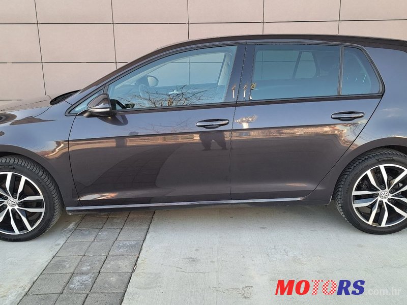 2015' Volkswagen Golf VII 1,6 Tdi photo #3