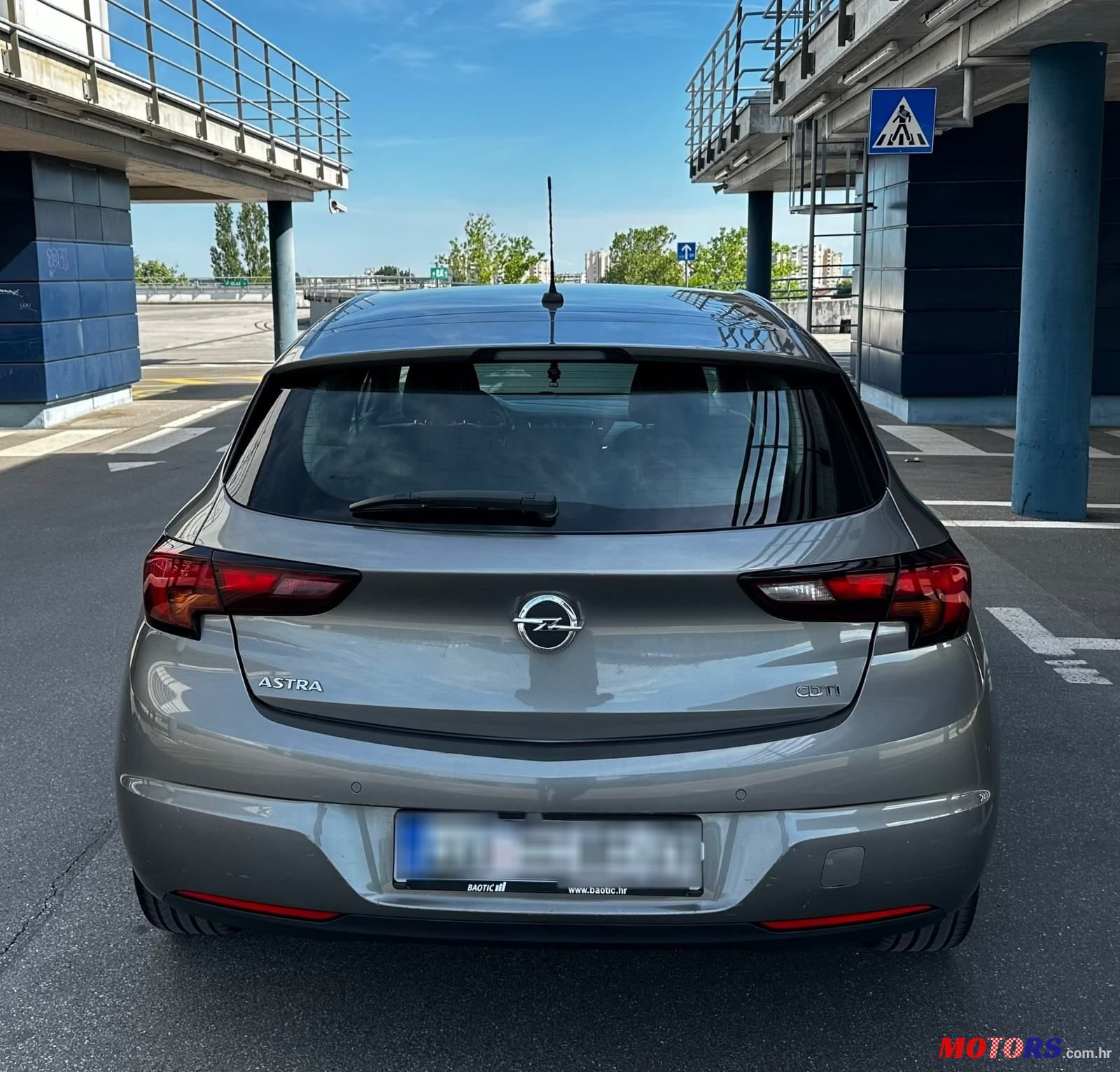 2016' Opel Astra 1.6 Cdti photo #6