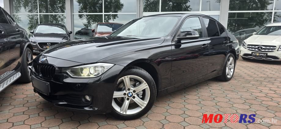 2013' BMW Serija 3 318D photo #1