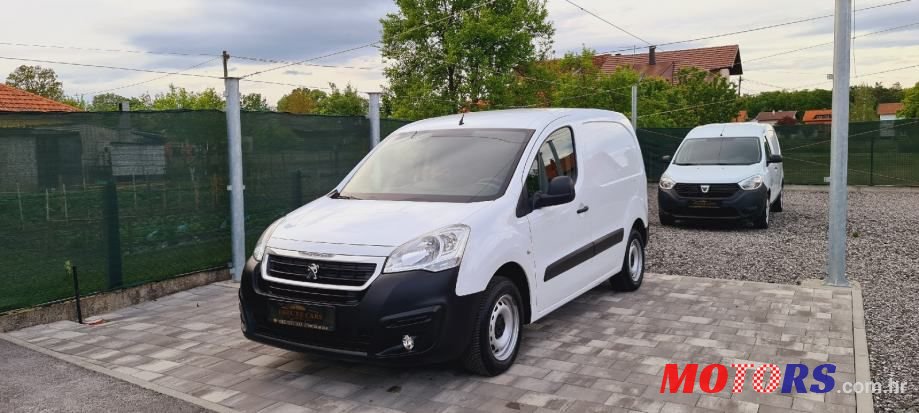 2017' Peugeot Partner photo #1