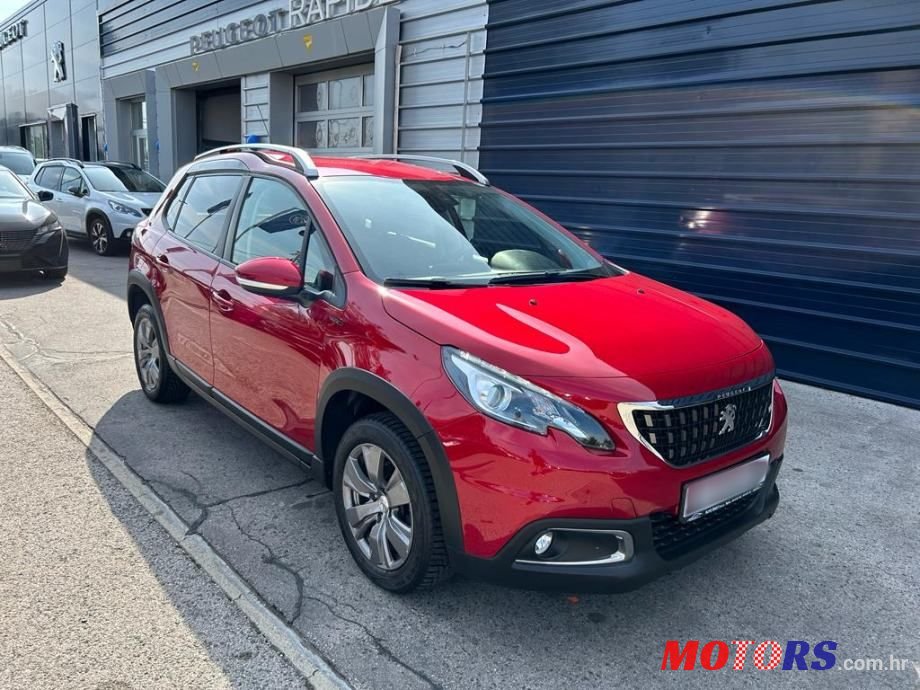 2019' Peugeot 2008 1,2 Puretech photo #3