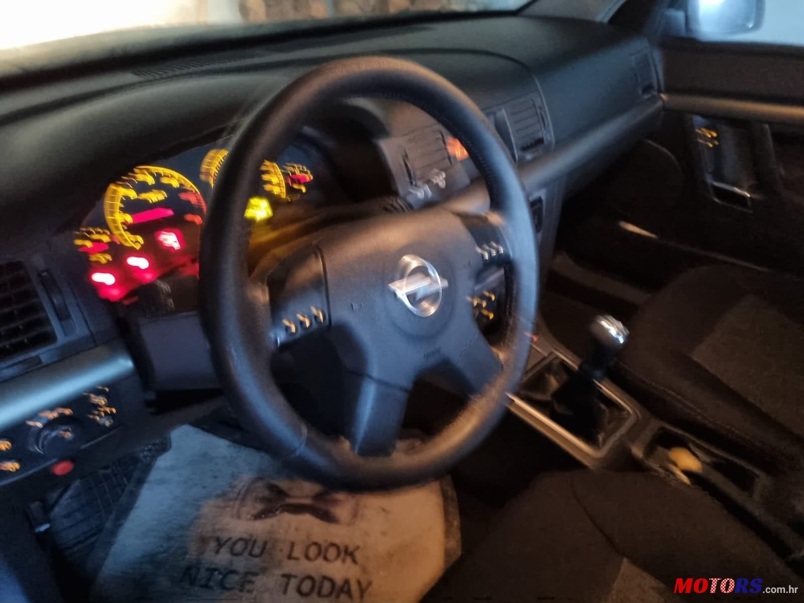 2002' Opel Vectra 2,2 photo #5