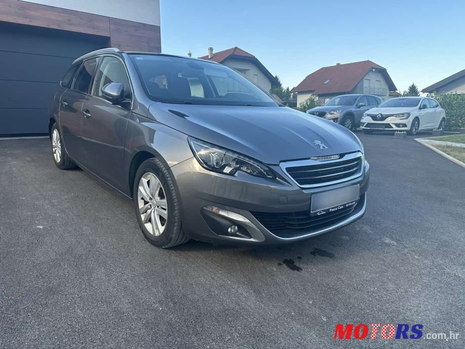 2017' Peugeot 308 Sw photo #2