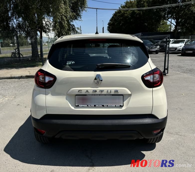 2019' Renault Captur Tce photo #4