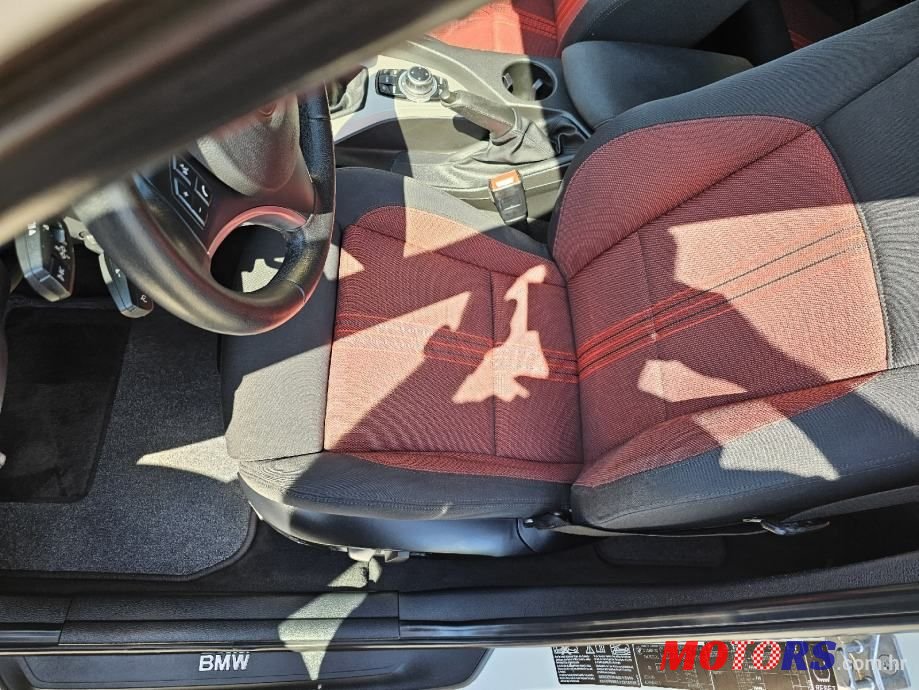 2010' BMW X1 Sdrive20D photo #5