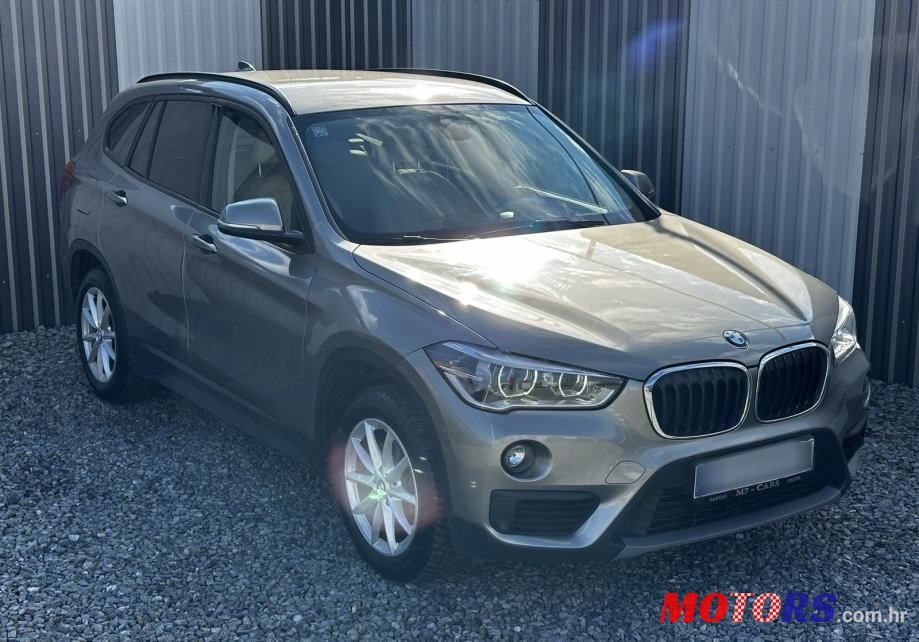 2017' BMW X1 18D photo #5
