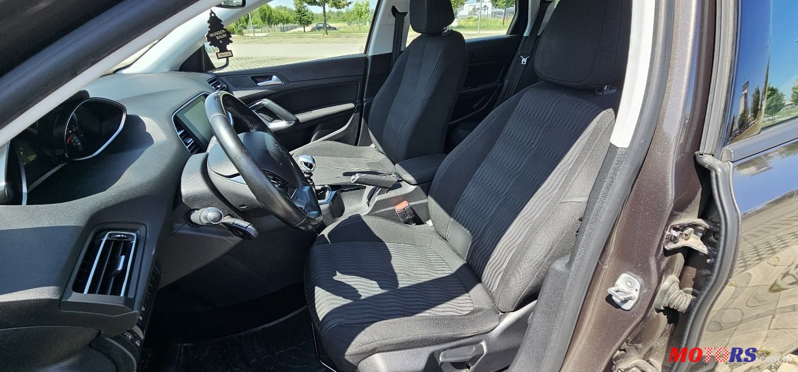 2015' Peugeot 308 Sw photo #5