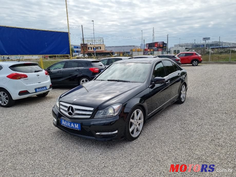 2013' Mercedes-Benz C-Klasa photo #2