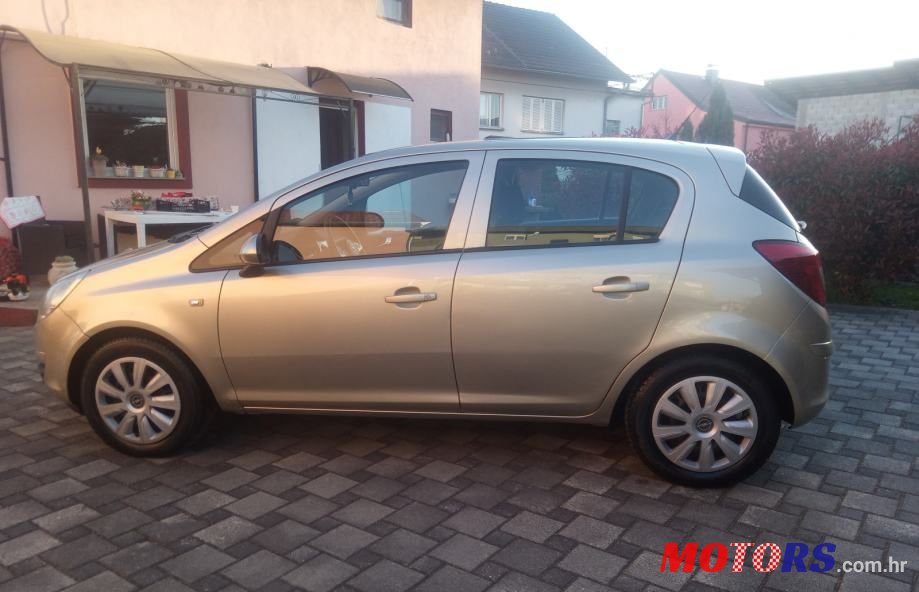 2009' Opel Corsa 1,2 16V photo #2