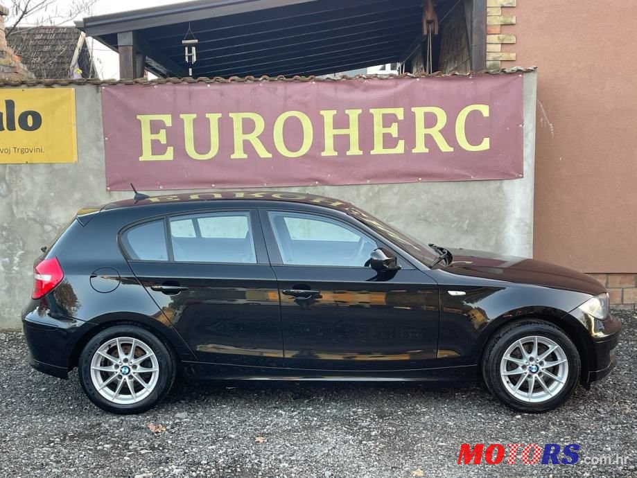 2010' BMW Serija 1 116D Sport photo #5