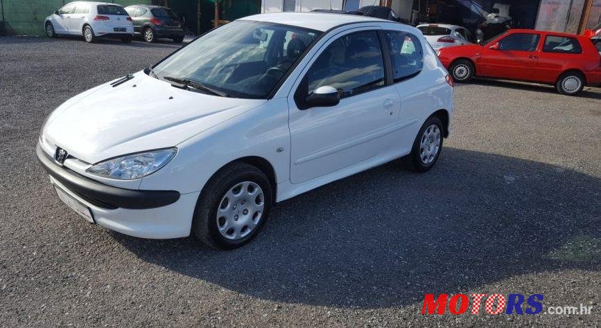 2006' Peugeot 206 206 1,4 Hdi photo #1